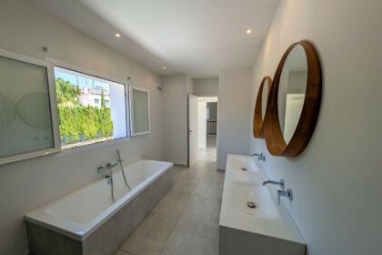 6052c3702b7df3fae7270b43451de172 - 48