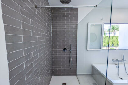 6052c3702b7df3fae7270b43451de172 - 49