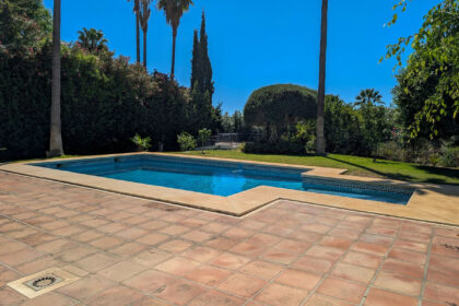 6052c3702b7df3fae7270b43451de172 - 51