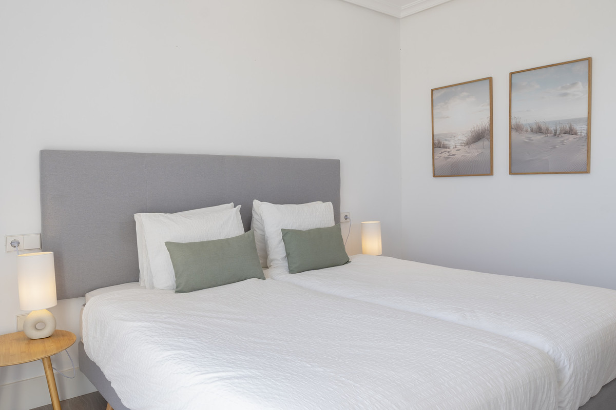 611135520eb7987f565c273918e315dd - 14