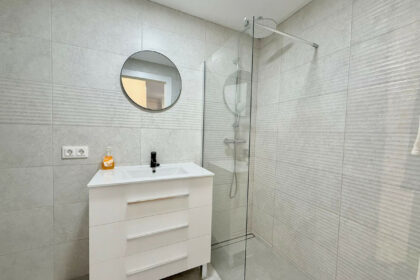 611a8dc577667b7f84c4082255bea270 - 13