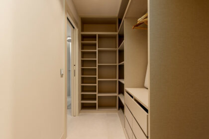 6150083e089b9e5f46bb5aecb81178e3 - 13