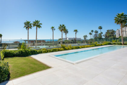 6150083e089b9e5f46bb5aecb81178e3 - 42