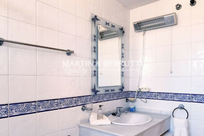 616b1e3991b461f0f65e213621ca1e75 - 9