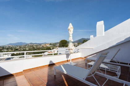 61804aa67d3649fb45b8236585f64b7a - 18