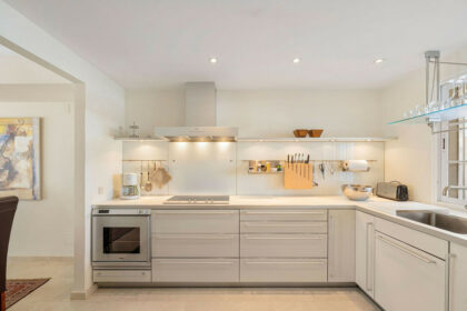 61804aa67d3649fb45b8236585f64b7a - 3