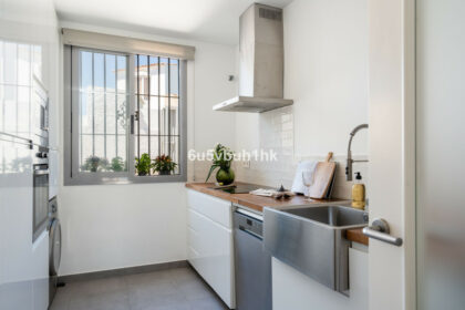 61c82e7db97a3d06e53109ffef167be7 - 10