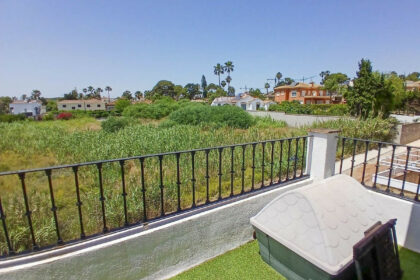 61dde04a8af6e8ed520e4d4ee8e59ca9 - 11