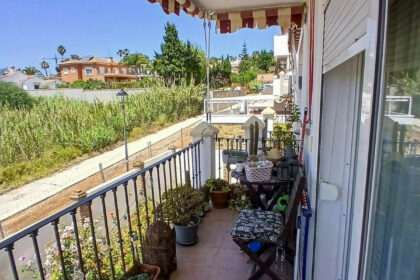 61dde04a8af6e8ed520e4d4ee8e59ca9 - 14