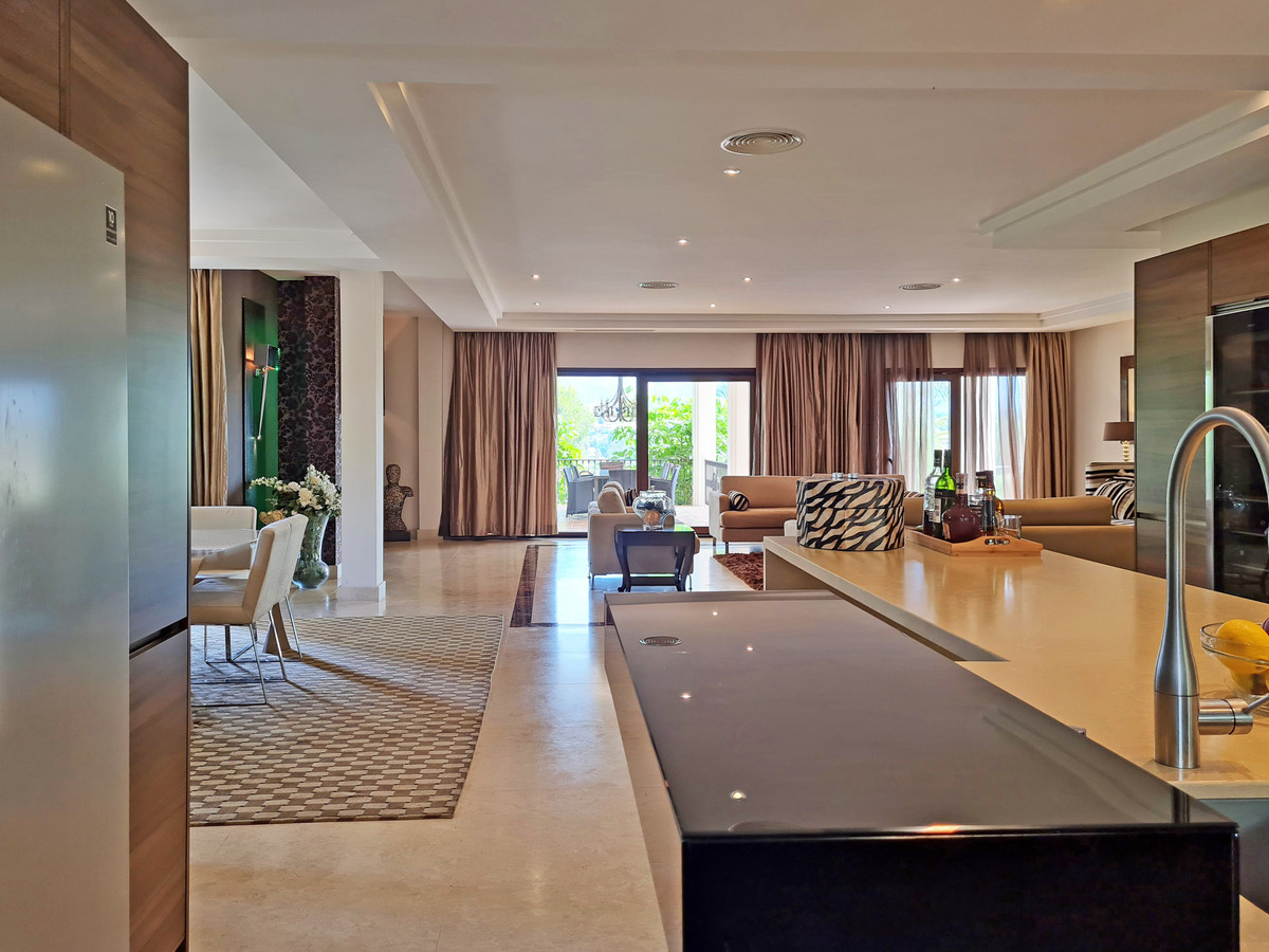 62a2f3ccfccdb44ffc38234a73e7ee9c - 19