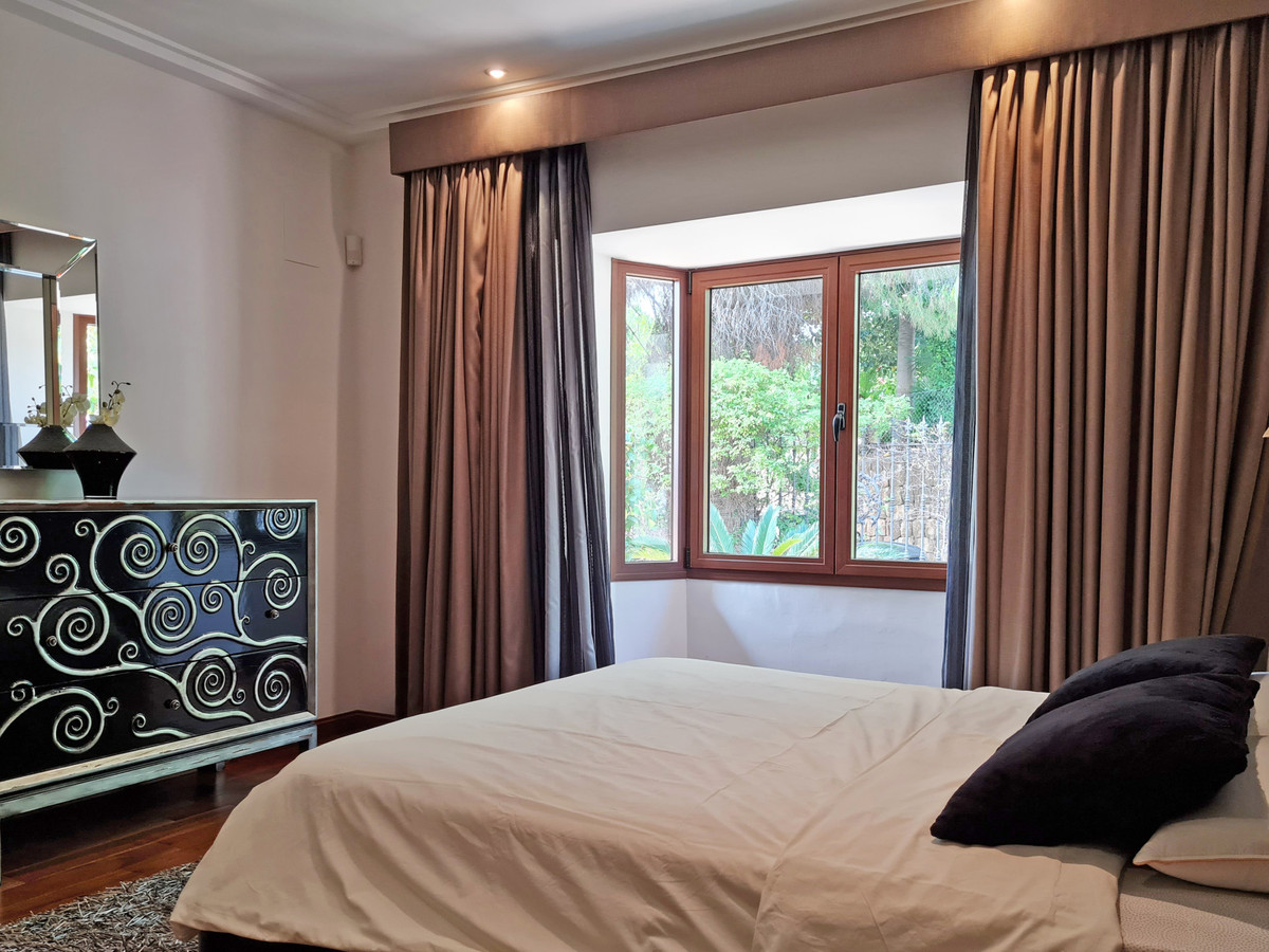 62a2f3ccfccdb44ffc38234a73e7ee9c - 27