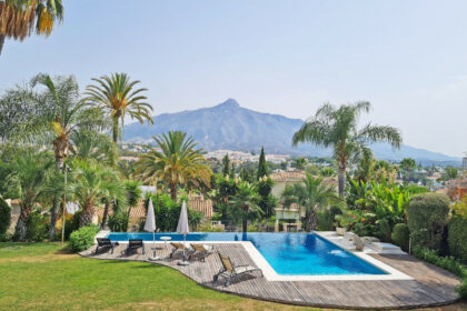 62a2f3ccfccdb44ffc38234a73e7ee9c - 3