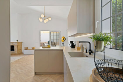 62ef30eb0ca8ebe25a876166af173f17 - 11