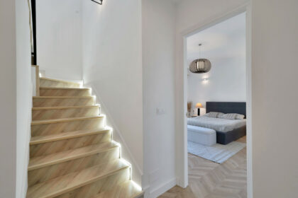 62ef30eb0ca8ebe25a876166af173f17 - 14