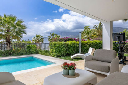 638665c7518c450eb0986d83b24350f7 - 23