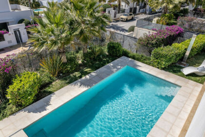 638665c7518c450eb0986d83b24350f7 - 48