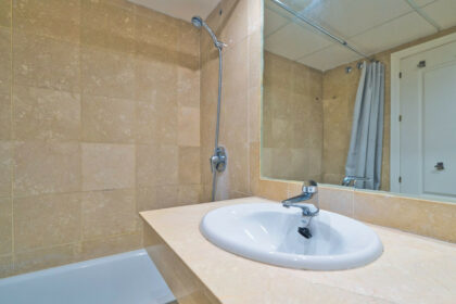 640386530105399988d54ca78f600f87 - 17