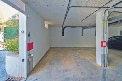 640386530105399988d54ca78f600f87 - 18