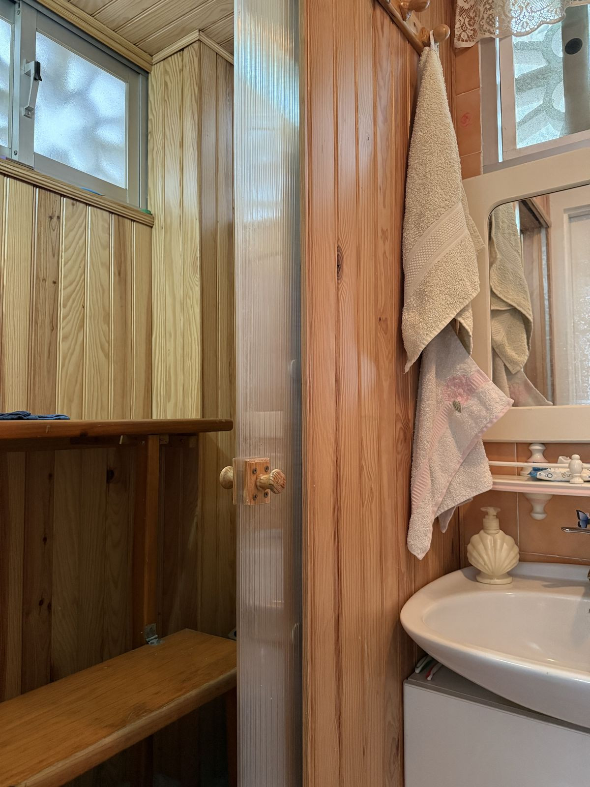 642378ee1a575873fb713d488770f44c - 14