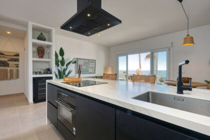 64479a8e61ef6177fcfcf4bced482a0a - 12