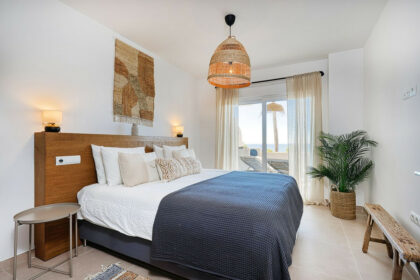 64479a8e61ef6177fcfcf4bced482a0a - 22