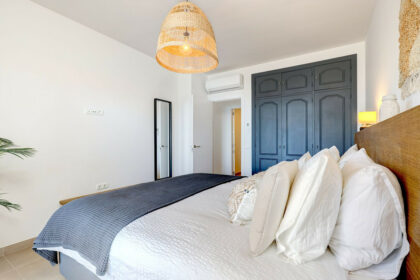 64479a8e61ef6177fcfcf4bced482a0a - 24