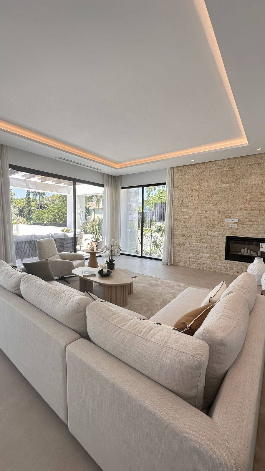 645912078fdee914408722ebd7c14054 - 5