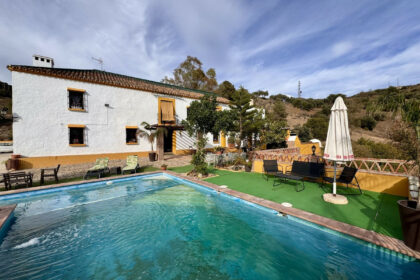 6463bdee4aa90e5f2b64409f3b70ce47 - 1