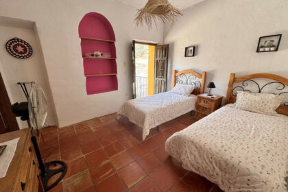 6463bdee4aa90e5f2b64409f3b70ce47 - 36