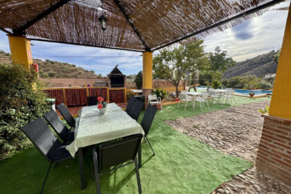 6463bdee4aa90e5f2b64409f3b70ce47 - 48