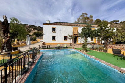 6463bdee4aa90e5f2b64409f3b70ce47 - 51