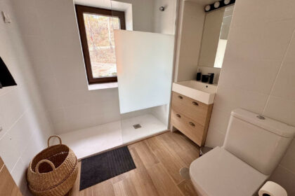 6463bdee4aa90e5f2b64409f3b70ce47 - 61