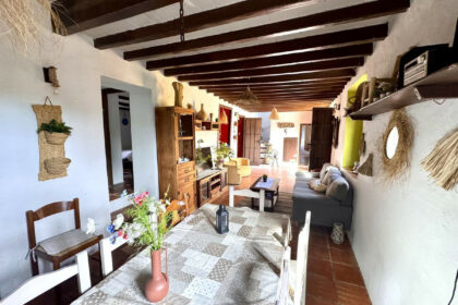 6463bdee4aa90e5f2b64409f3b70ce47 - 7