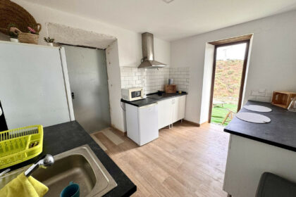 6463bdee4aa90e5f2b64409f3b70ce47 - 70