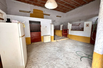 6463bdee4aa90e5f2b64409f3b70ce47 - 74