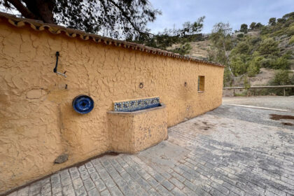 6463bdee4aa90e5f2b64409f3b70ce47 - 83