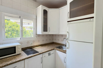 649c1b03428e2f5d89c67b05e57ead7e - 8