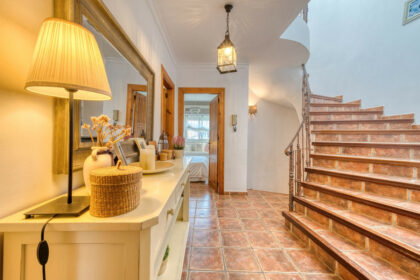 64e4f7f881f5157c5bdf19dd562a0429 - 18