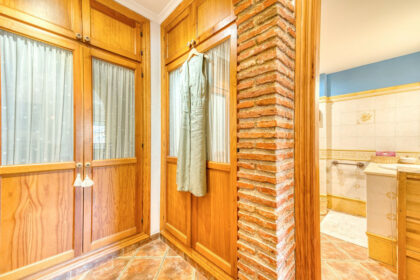 64e4f7f881f5157c5bdf19dd562a0429 - 25