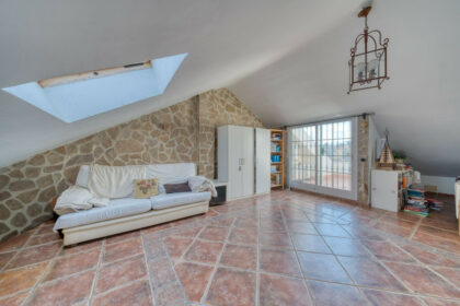 64e4f7f881f5157c5bdf19dd562a0429 - 33