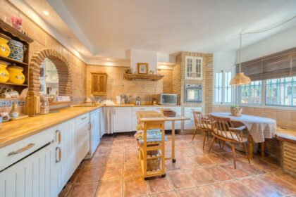 64e4f7f881f5157c5bdf19dd562a0429 - 4