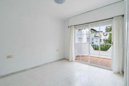 6500d7e5bf5463d9ca0bf589202b15ed - 18