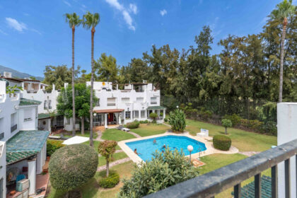 6500d7e5bf5463d9ca0bf589202b15ed - 30