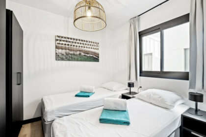 6501c44ea3e3013c859a713af7bbe21e - 11