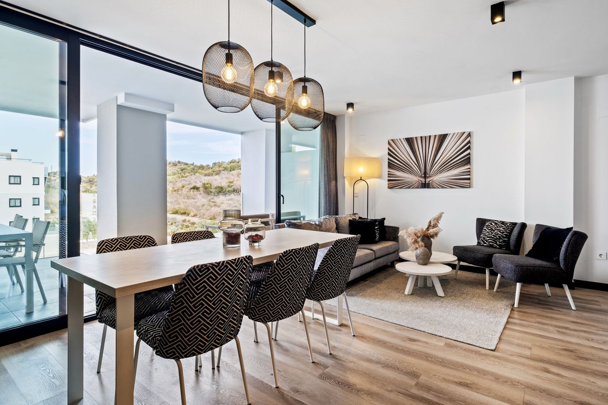 6501c44ea3e3013c859a713af7bbe21e - 13