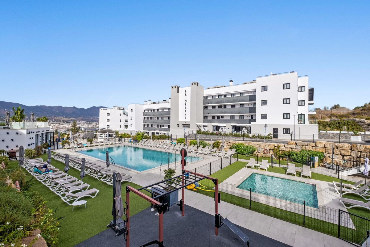 6501c44ea3e3013c859a713af7bbe21e - 18