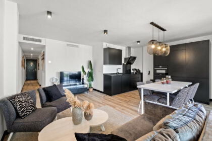 6501c44ea3e3013c859a713af7bbe21e - 28