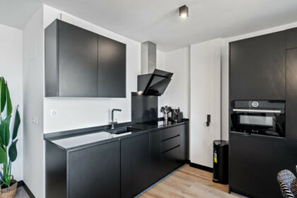 6501c44ea3e3013c859a713af7bbe21e - 31