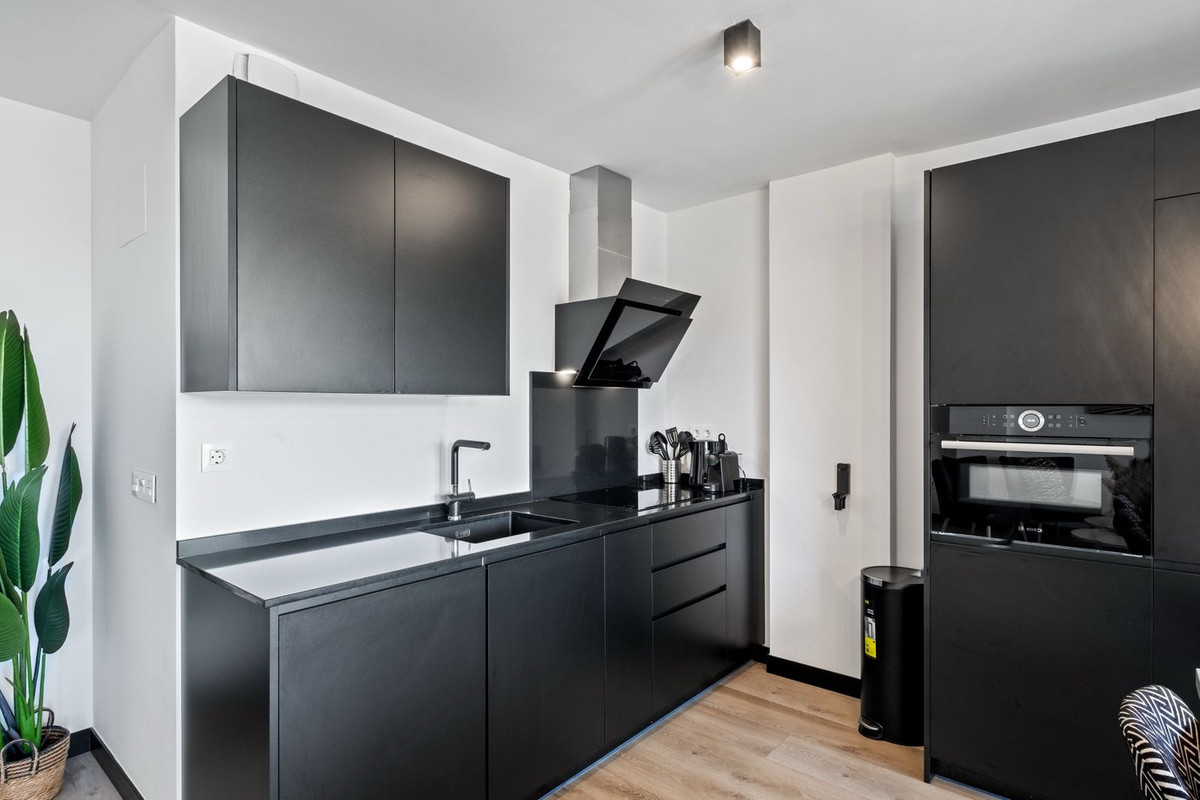 6501c44ea3e3013c859a713af7bbe21e - 31