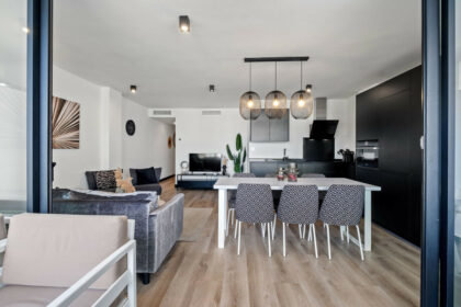 6501c44ea3e3013c859a713af7bbe21e - 33